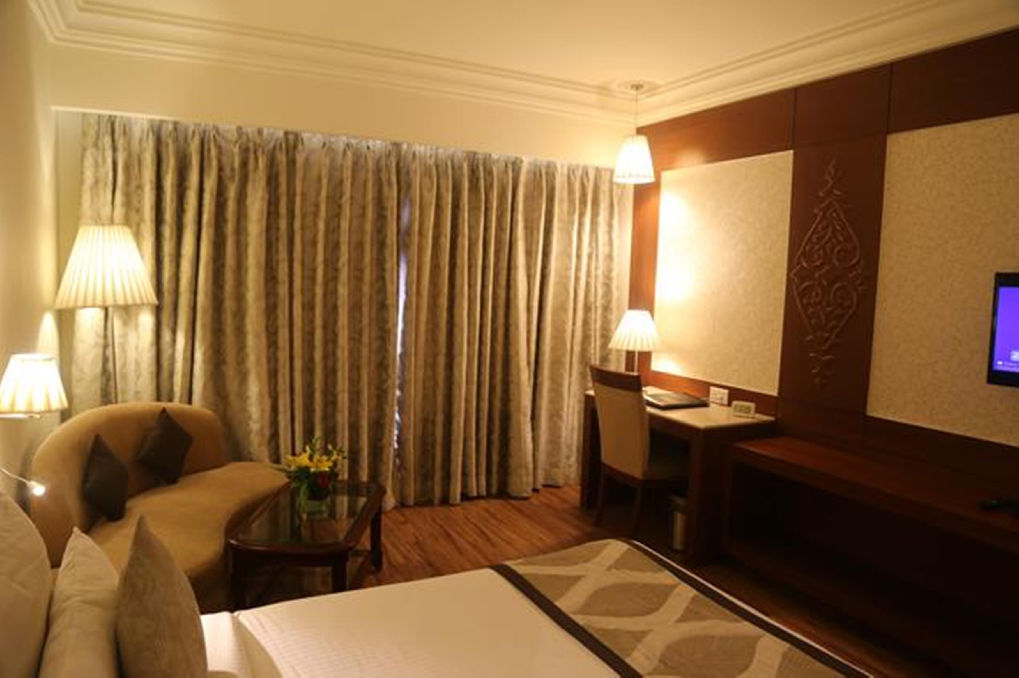 Hotel Regent Grand Ню Делхи Екстериор снимка