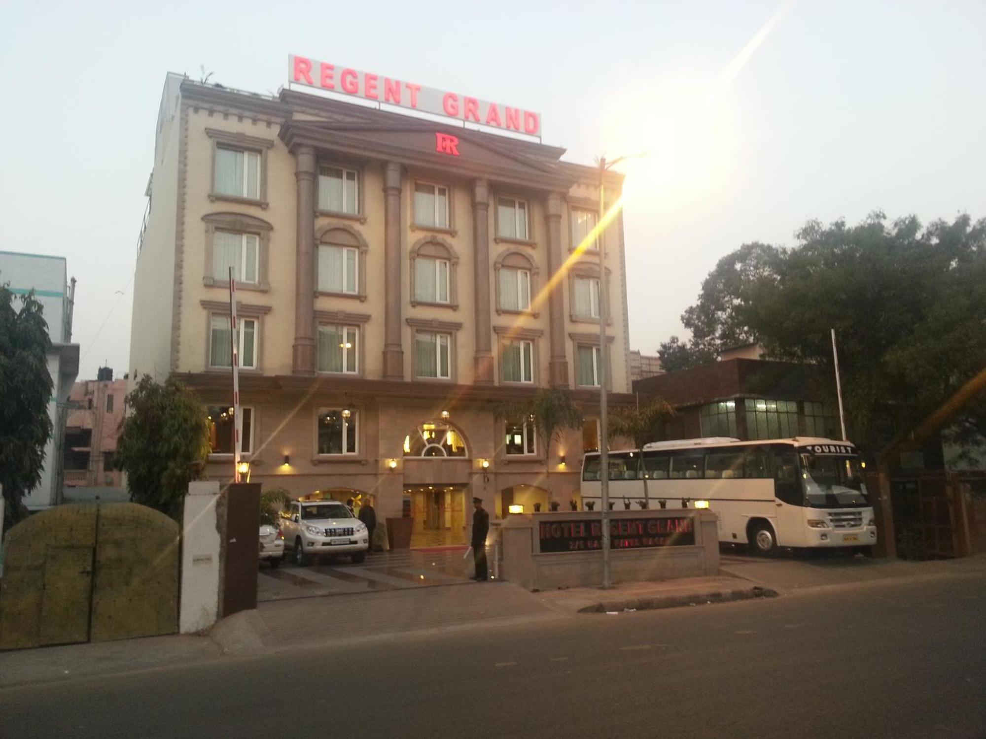 Hotel Regent Grand Ню Делхи Екстериор снимка
