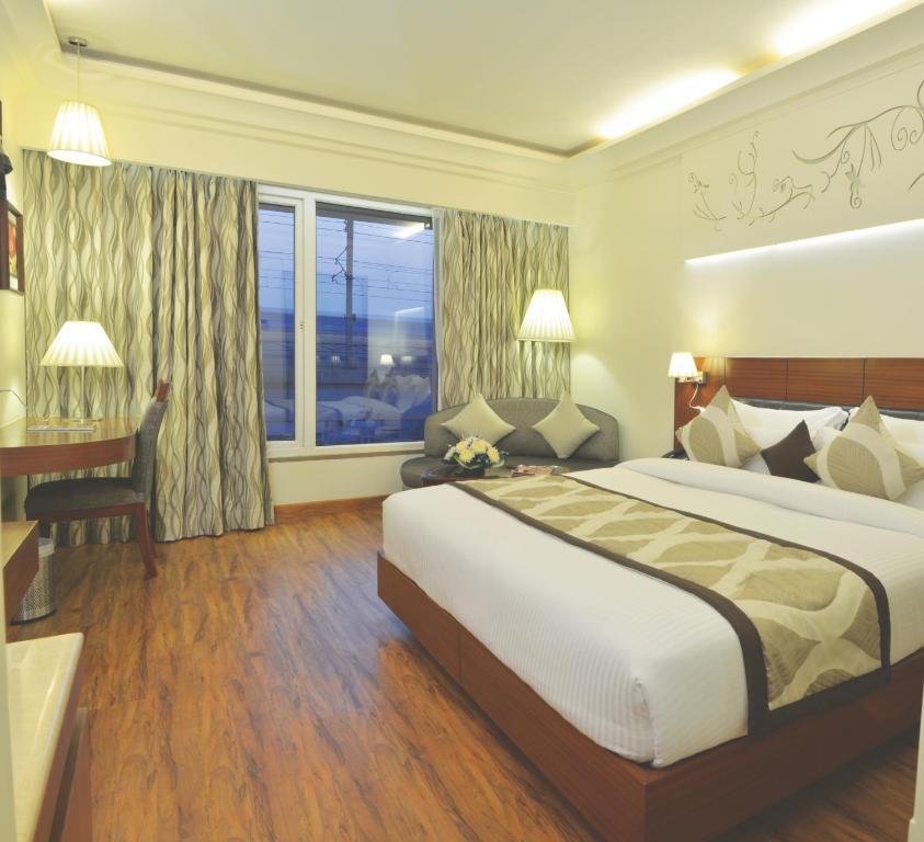Hotel Regent Grand Ню Делхи Екстериор снимка