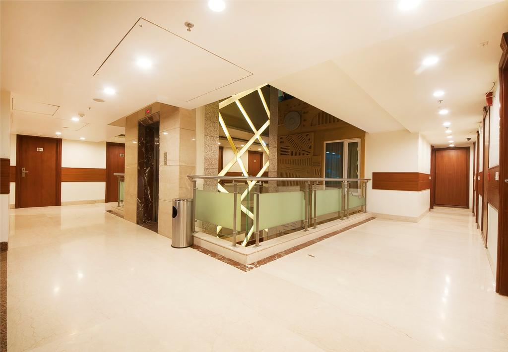 Hotel Regent Grand Ню Делхи Екстериор снимка