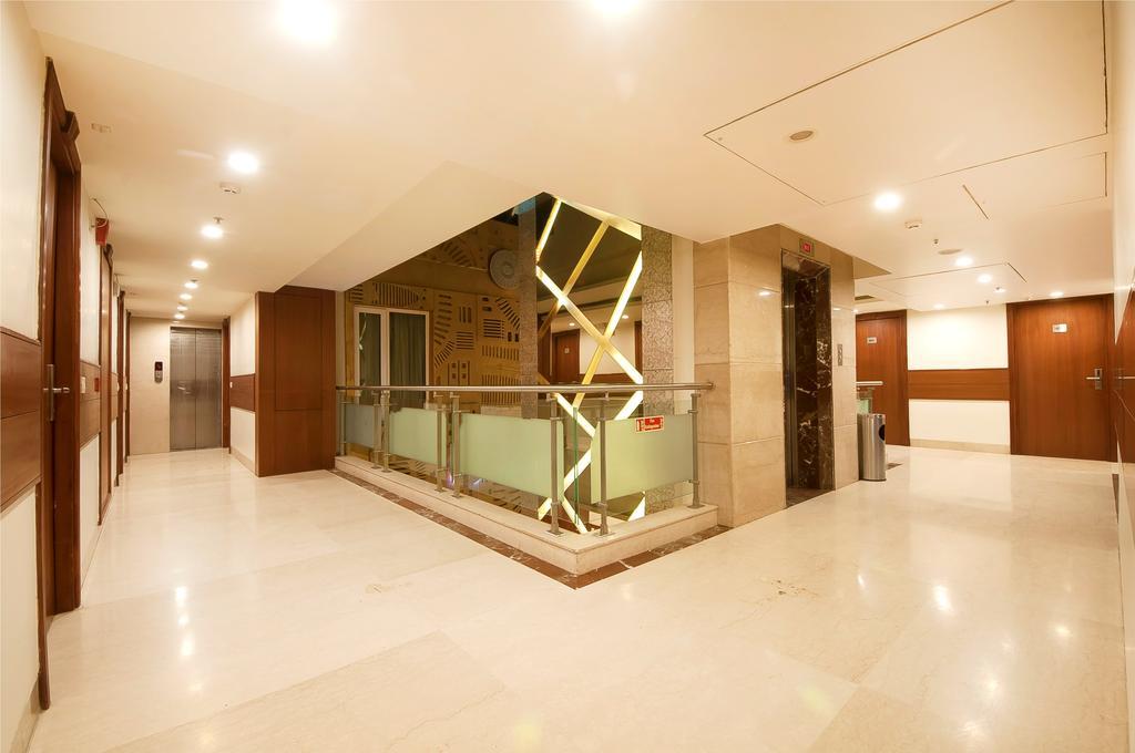 Hotel Regent Grand Ню Делхи Екстериор снимка