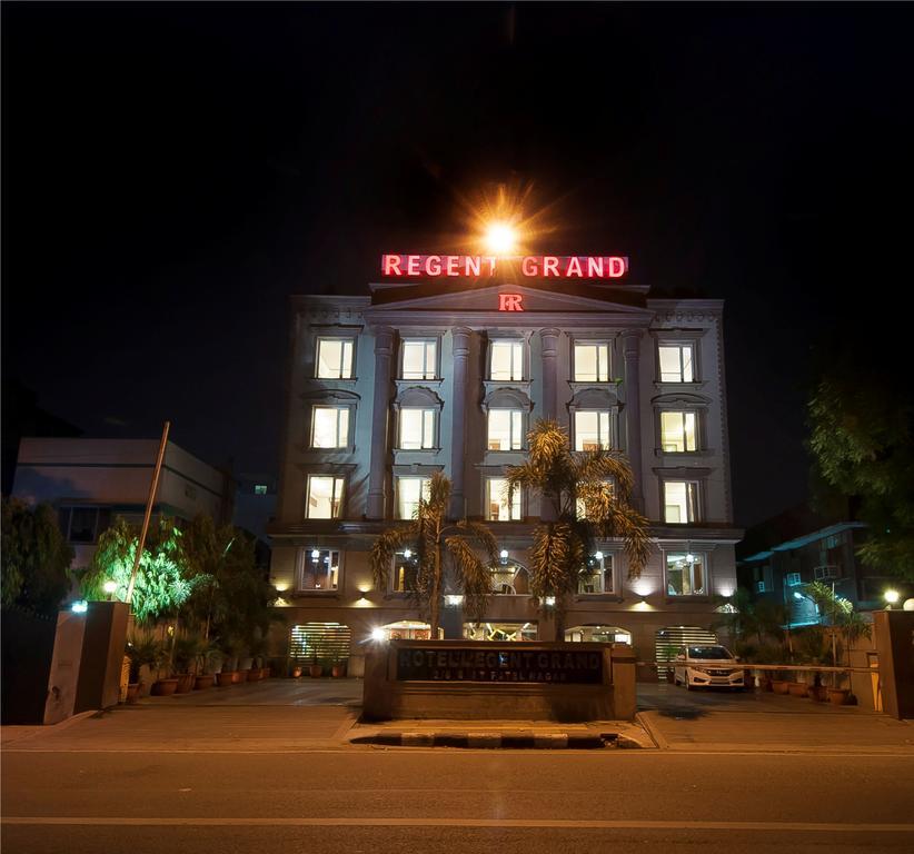 Hotel Regent Grand Ню Делхи Екстериор снимка