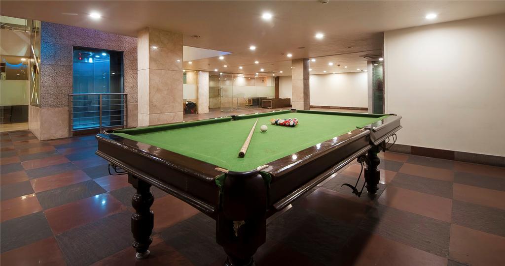 Hotel Regent Grand Ню Делхи Екстериор снимка