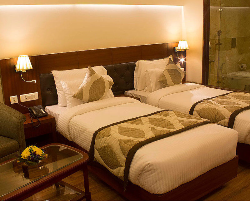 Hotel Regent Grand Ню Делхи Екстериор снимка